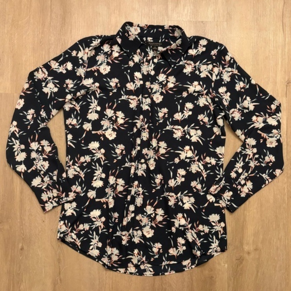 Banana Republic Navy Blue Floral Button Down Collared Blouse Women Size Medium